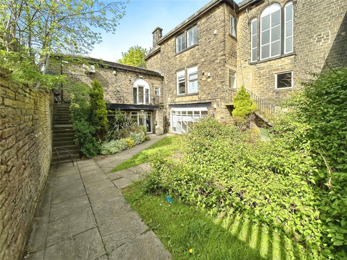 Moorside Avenue, 68 Moorside Avenue, Crosland Moor, Huddersfield