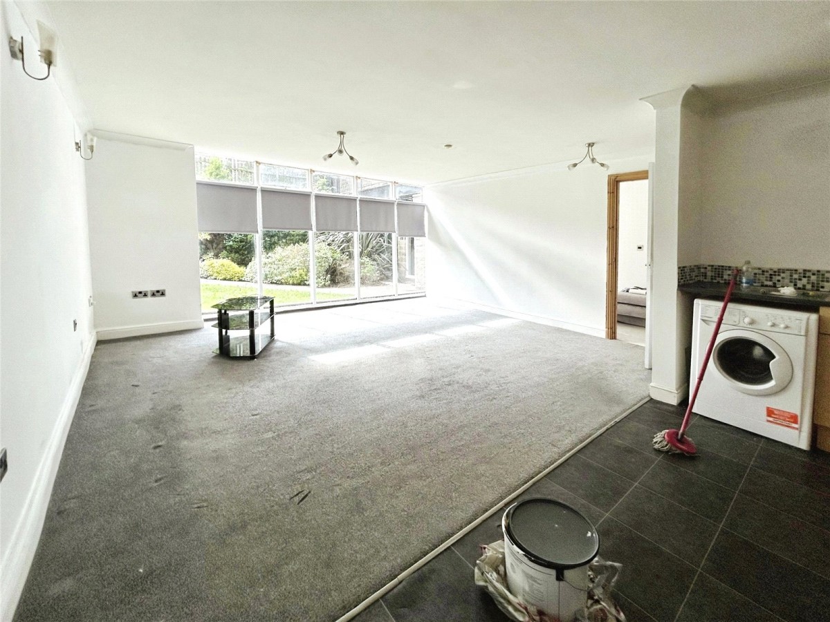 Moorside Avenue, 68 Moorside Avenue, Crosland Moor, Huddersfield