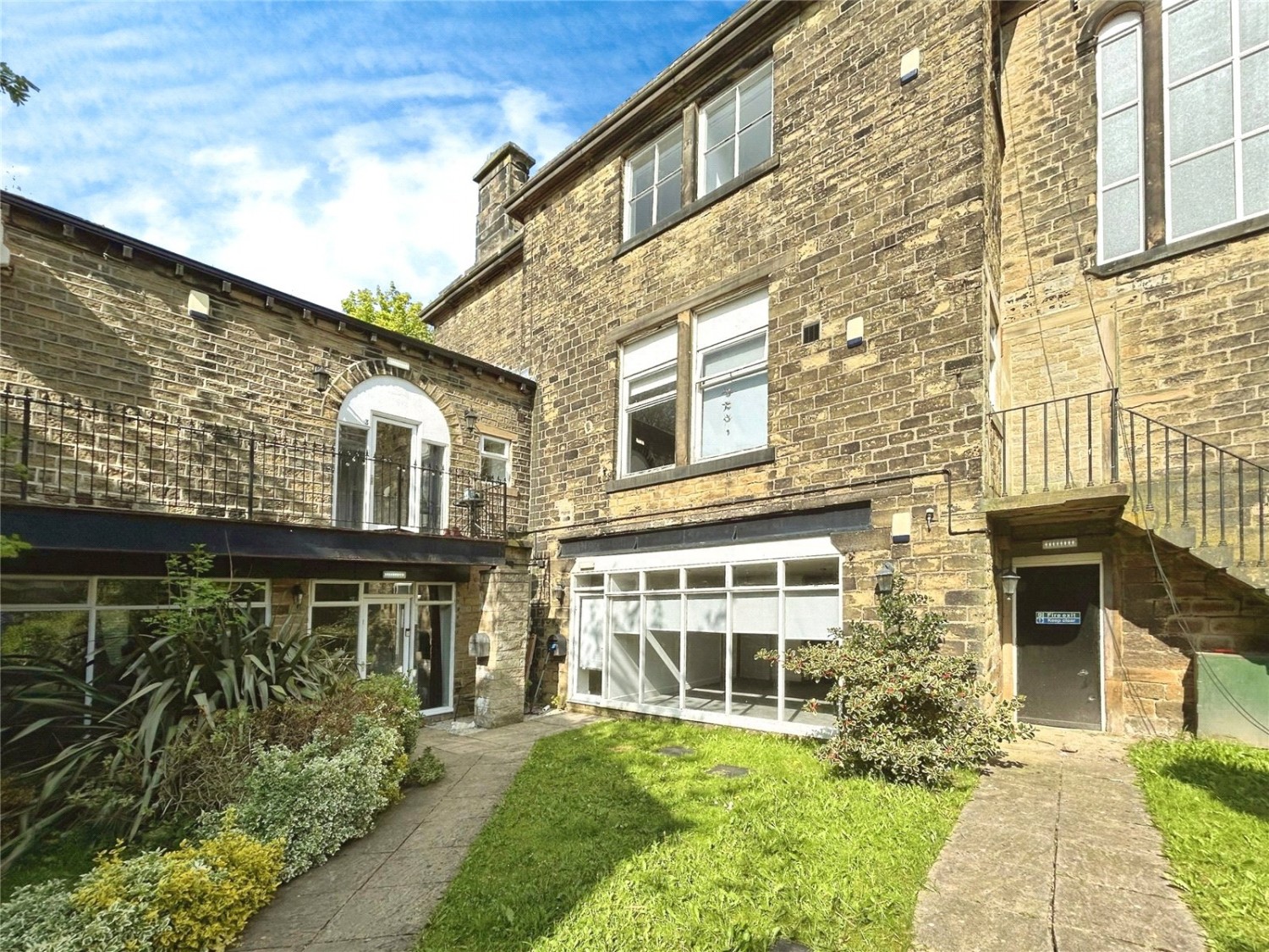 Moorside Avenue, 68 Moorside Avenue, Crosland Moor, Huddersfield