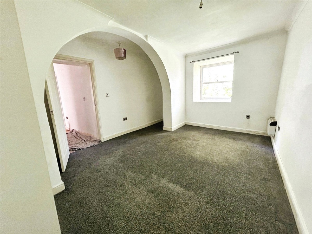 Moorside Avenue, 68 Moorside Avenue, Crosland Moor, Huddersfield