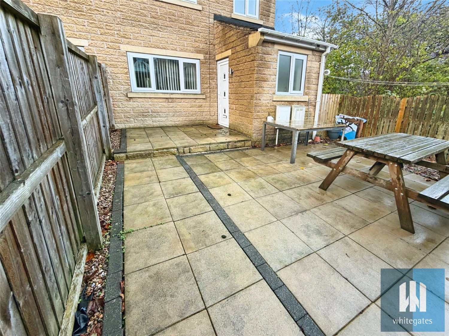 Moldgreen, Huddersfield