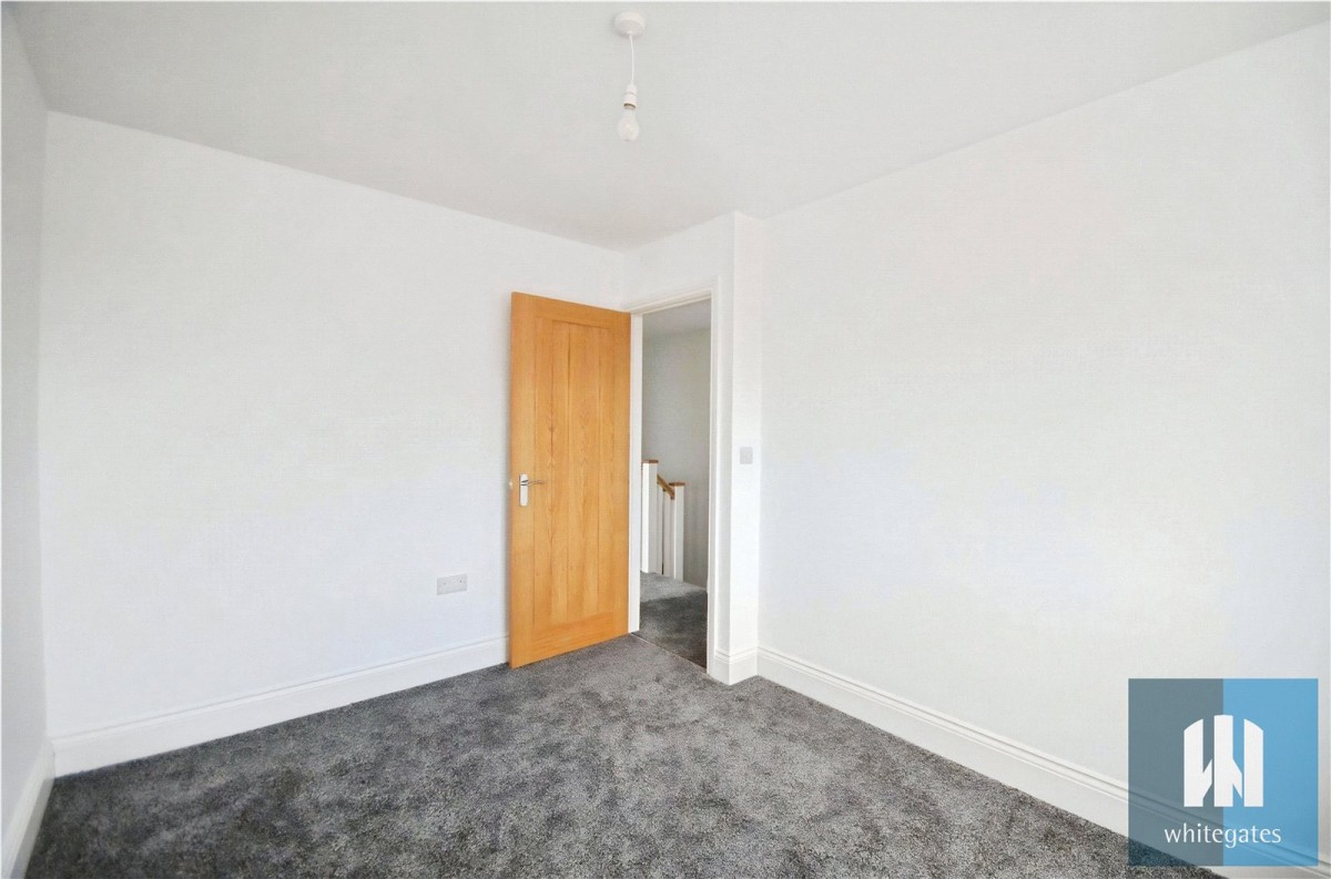 Leeds Road, Mirfield