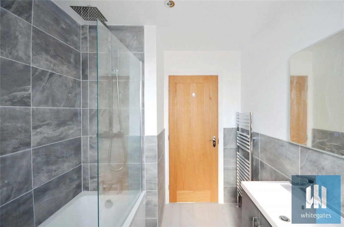 Leeds Road, Mirfield