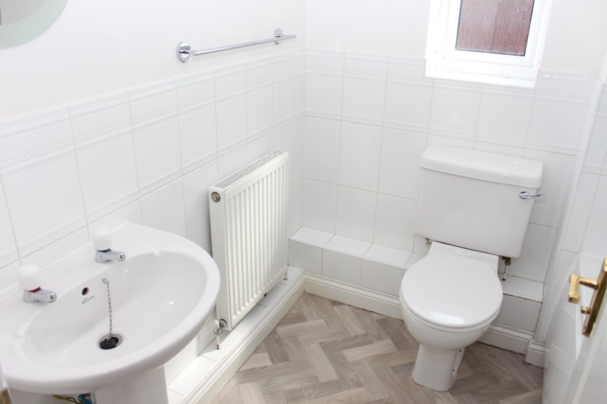 Bristol Close, Newark, Notts