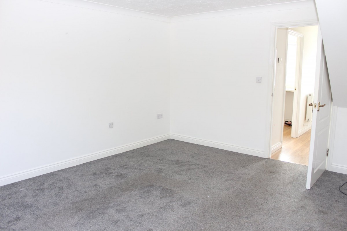 Bristol Close, Newark, Notts