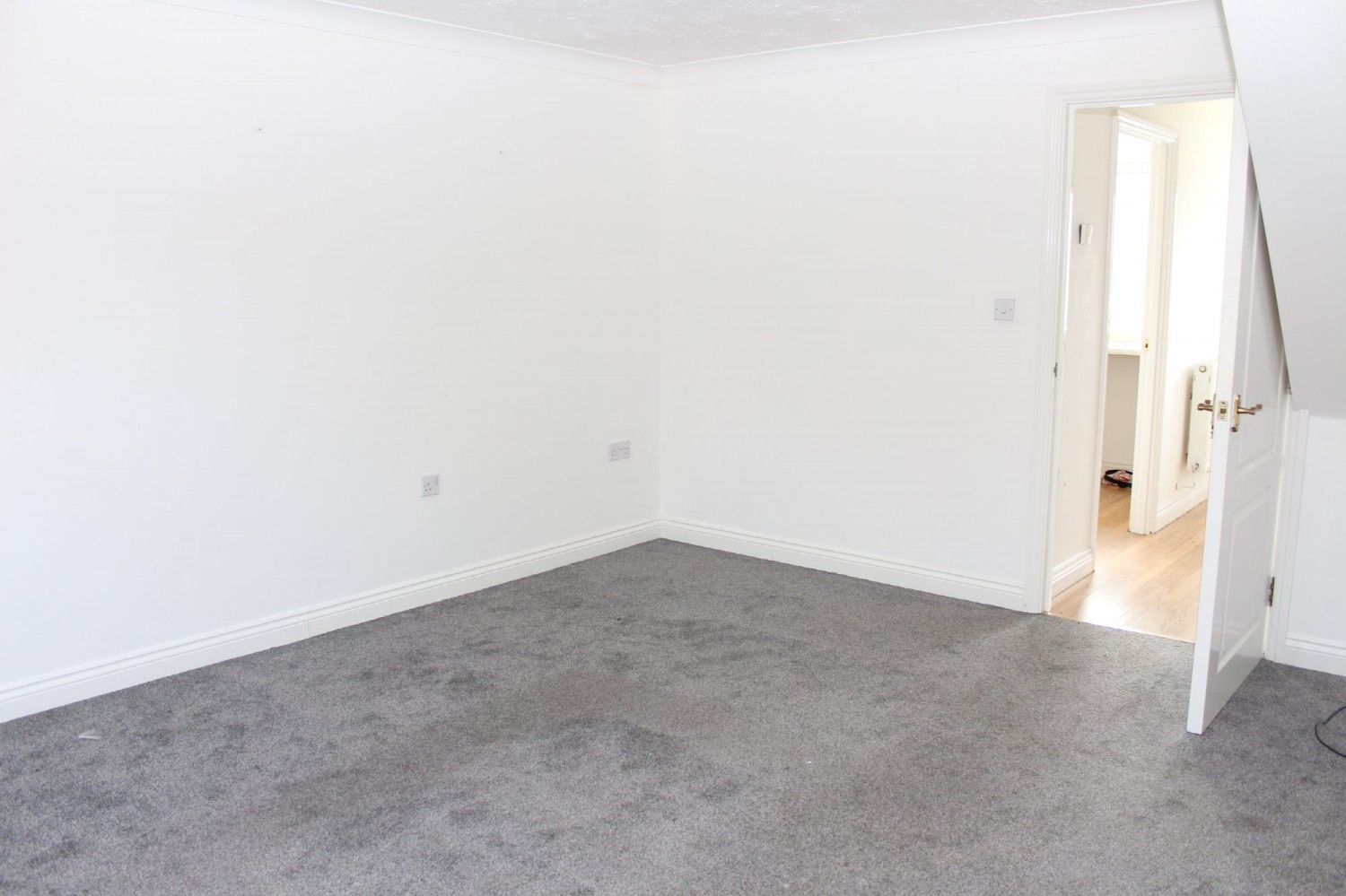 Bristol Close, Newark, Notts