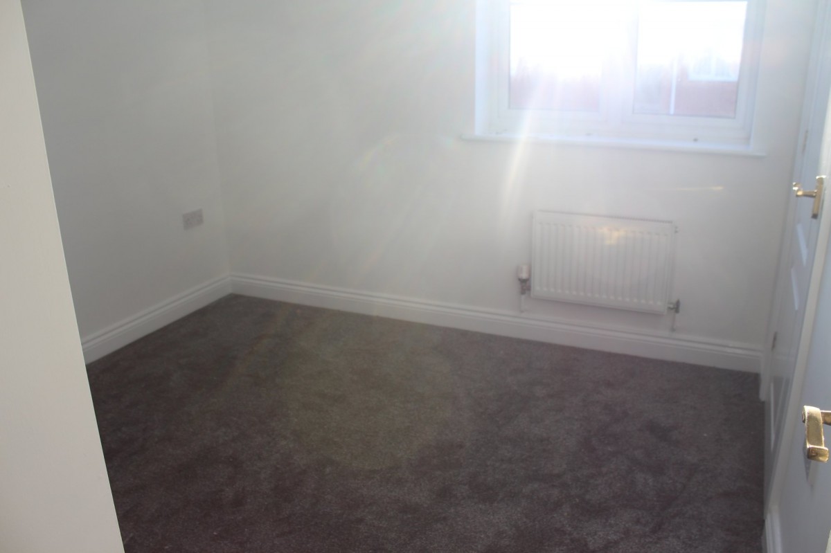 Bristol Close, Newark, Notts