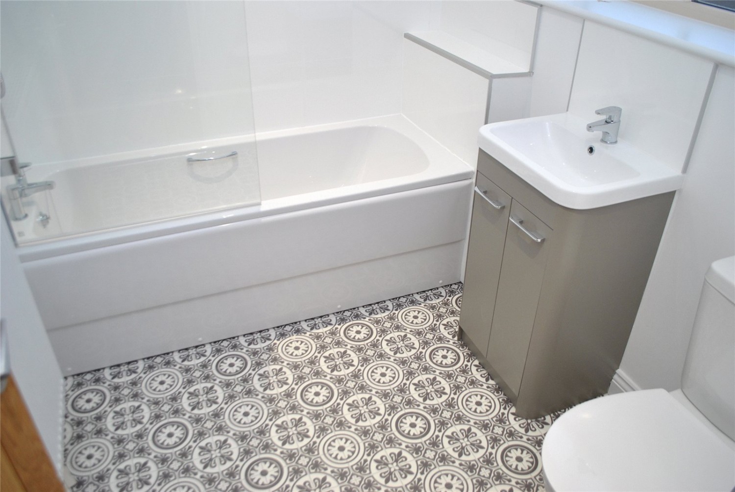 Hutchinson Road, Newark, Notts