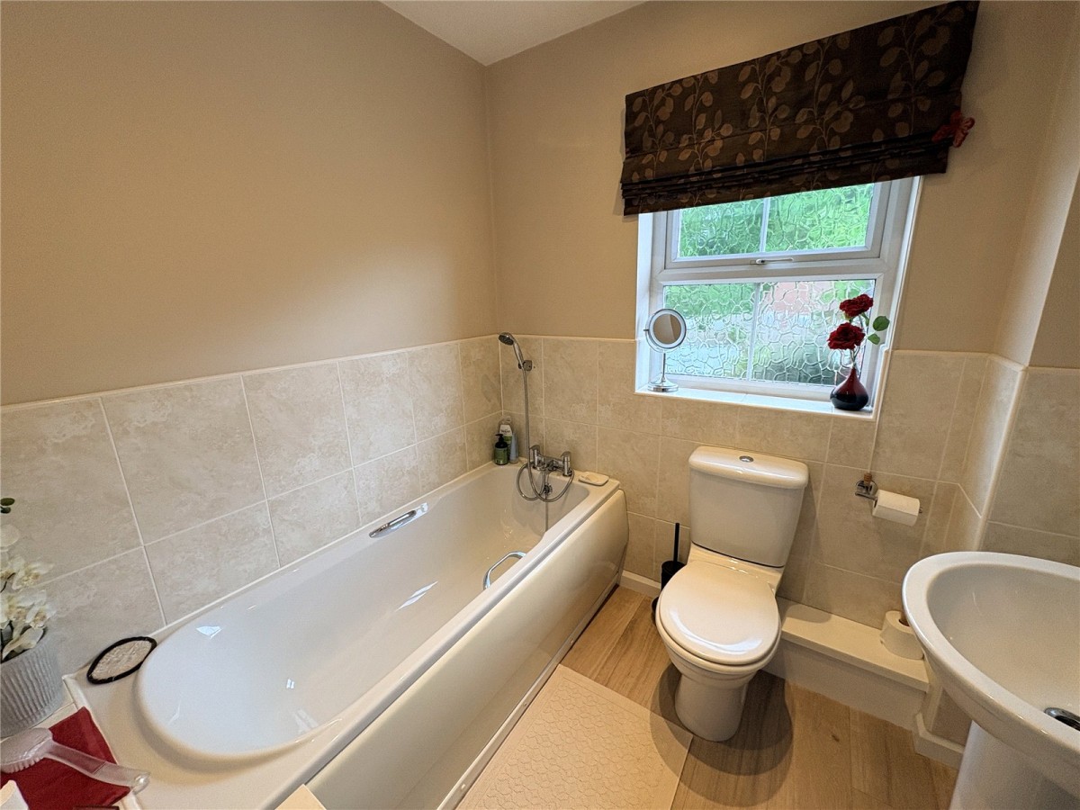 Fernwood, Newark, Nottinghamshire