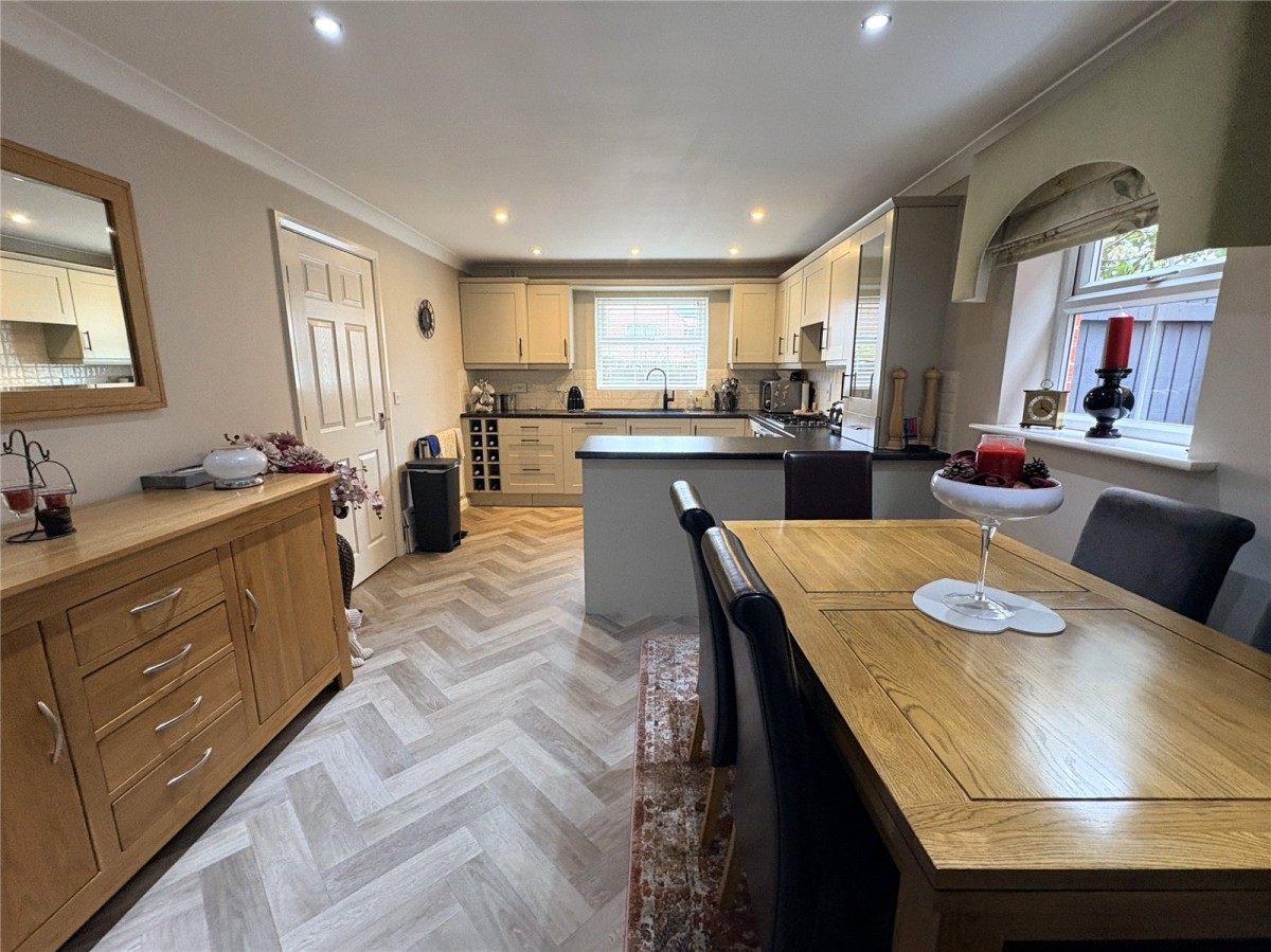 Fernwood, Newark, Nottinghamshire