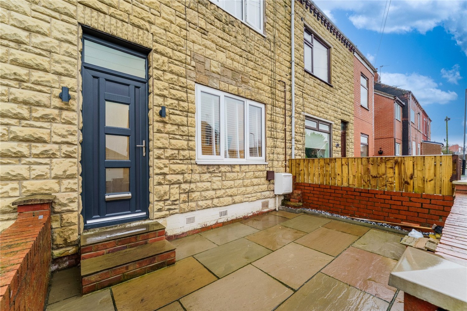 South Elmsall, Pontefract