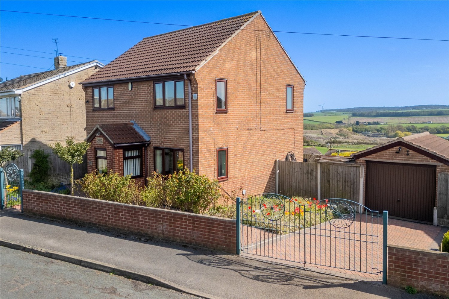 South Elmsall, Pontefract