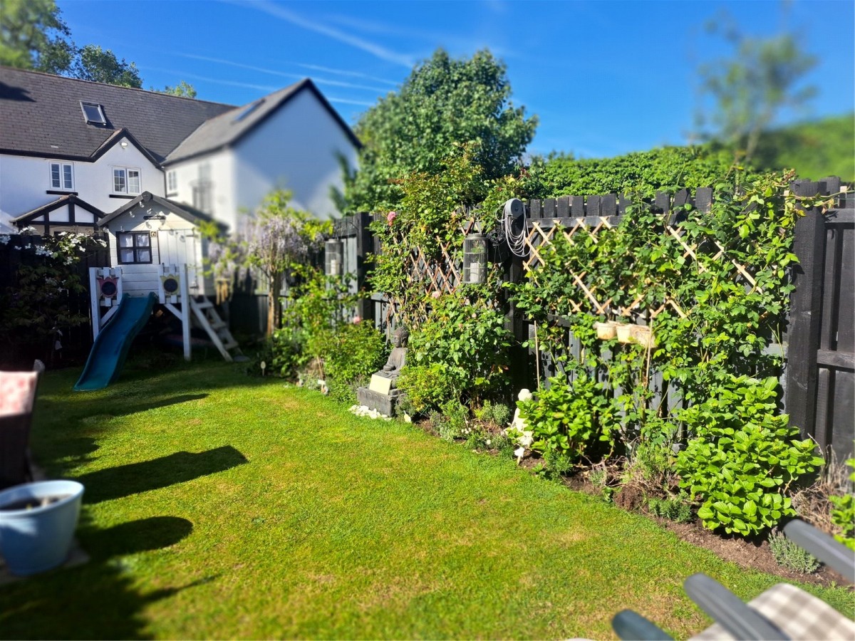 Hale Village, Liverpool, Cheshire