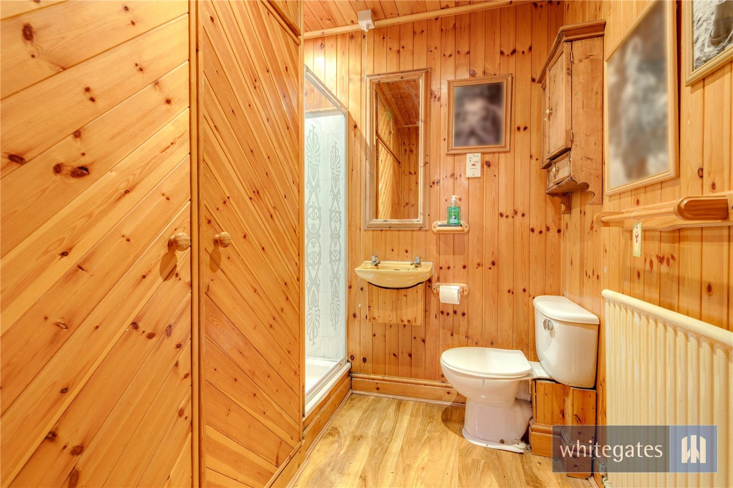 Hale Village, Liverpool, Cheshire