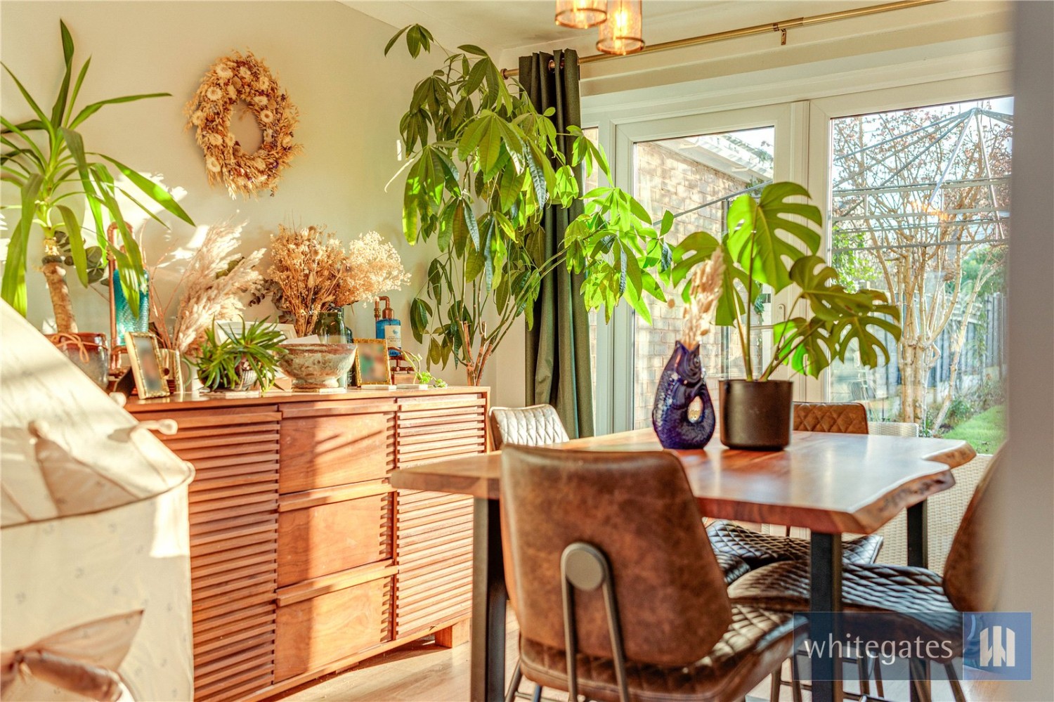 Hale Village, Liverpool, Cheshire