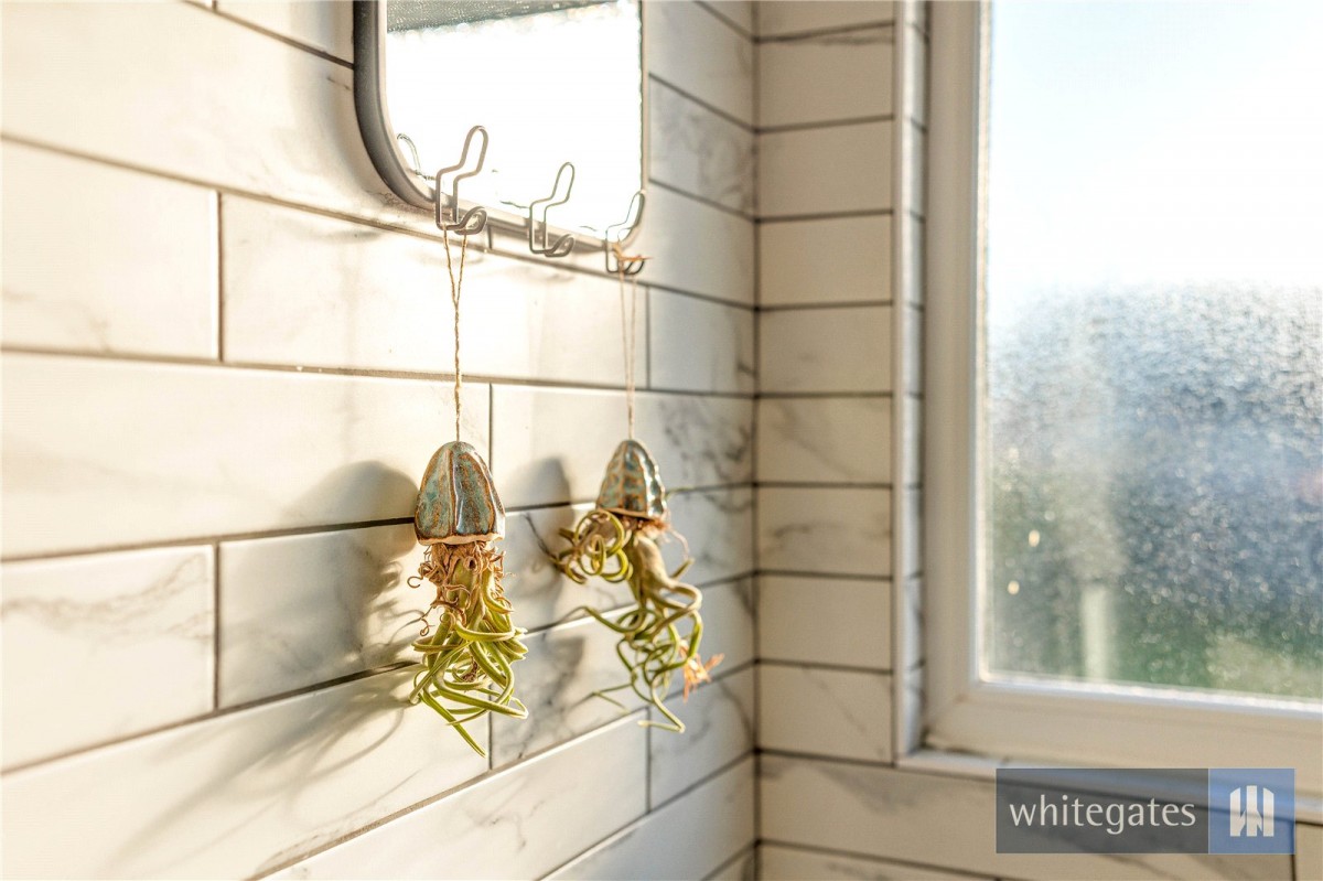 Hale Village, Liverpool, Cheshire