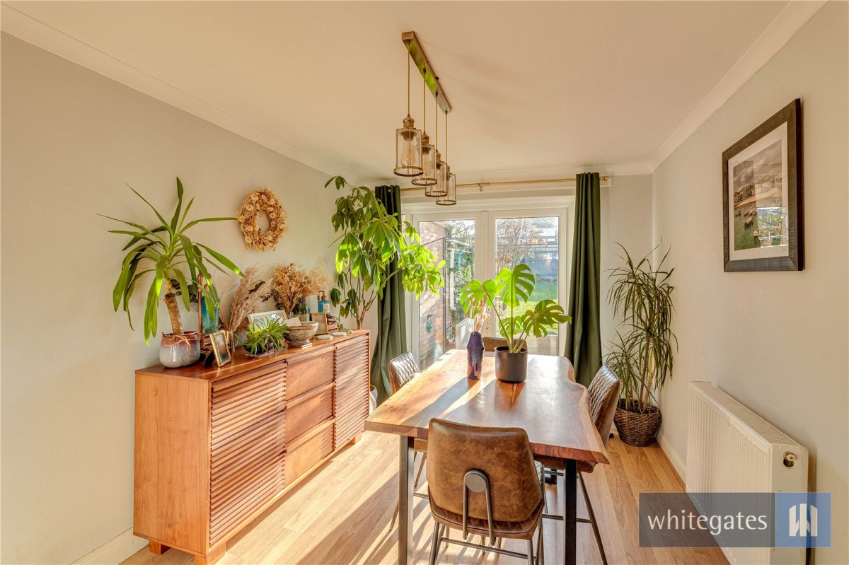 Hale Village, Liverpool, Cheshire