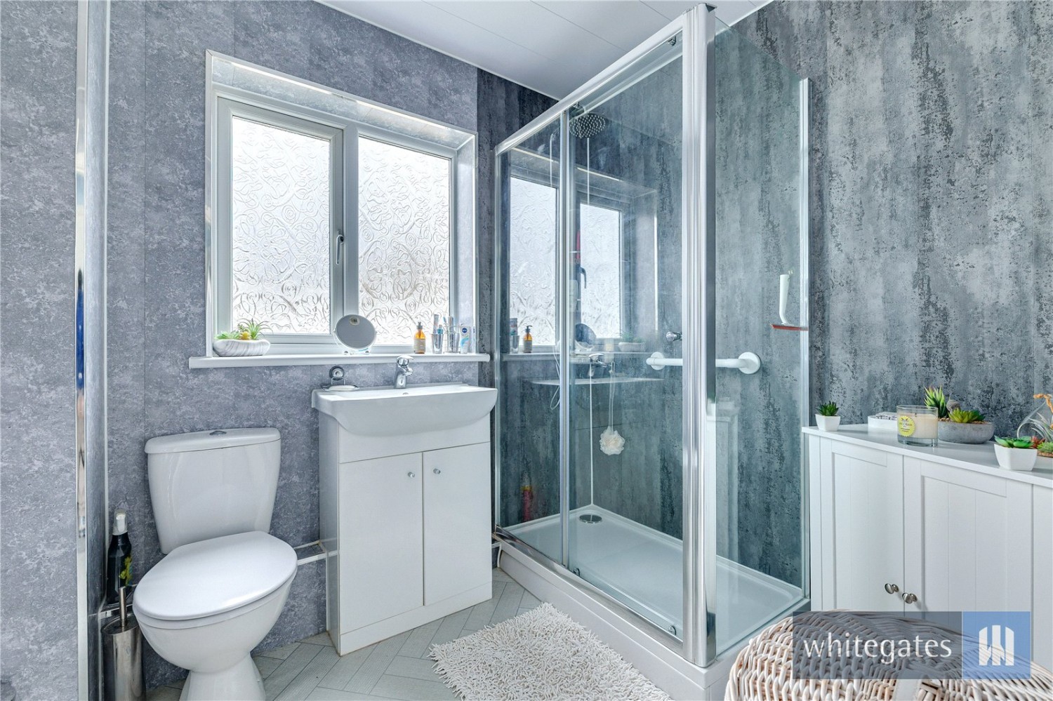 Hale Village, Liverpool, Cheshire