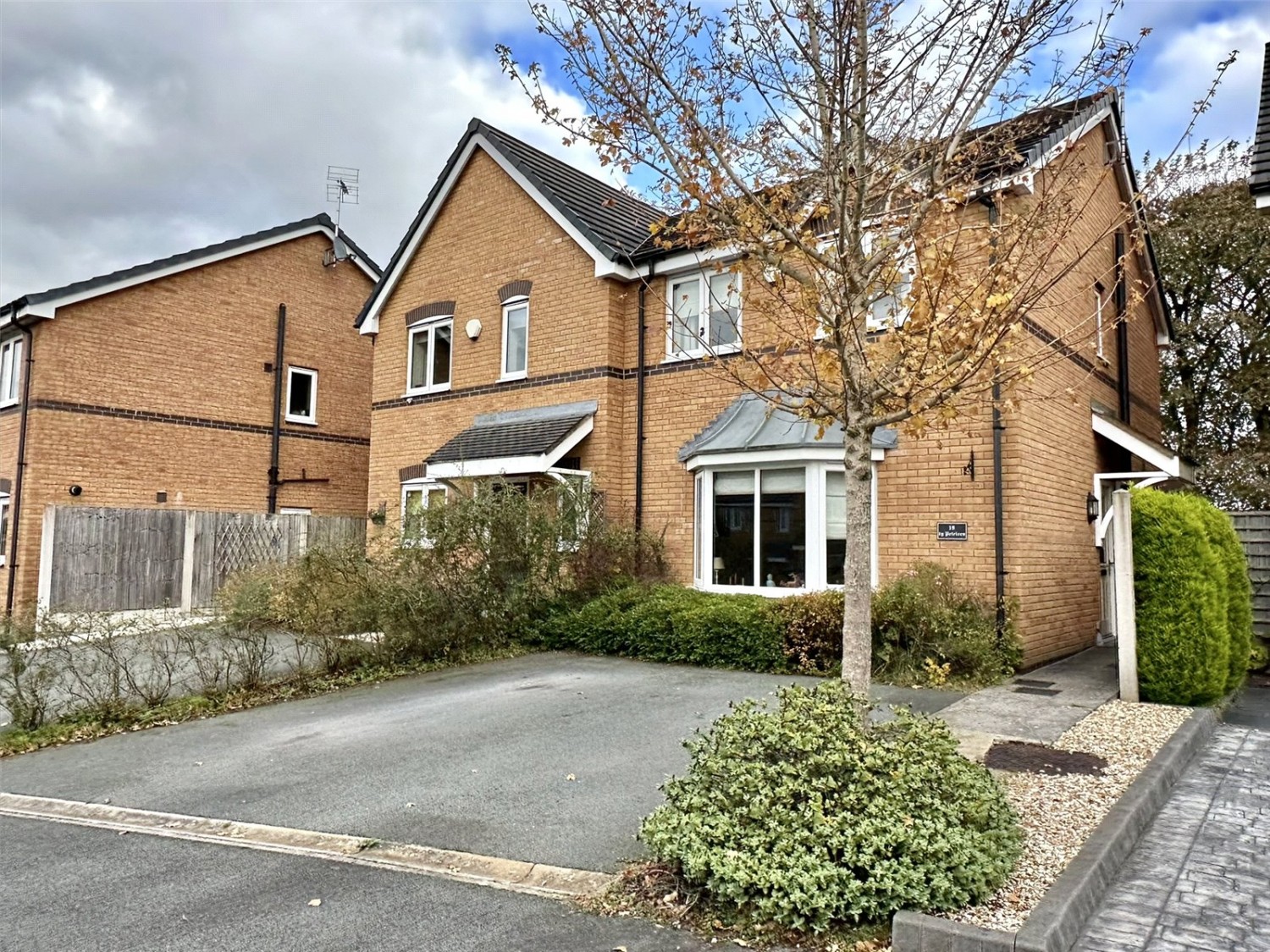 Summerhill, Wrexham