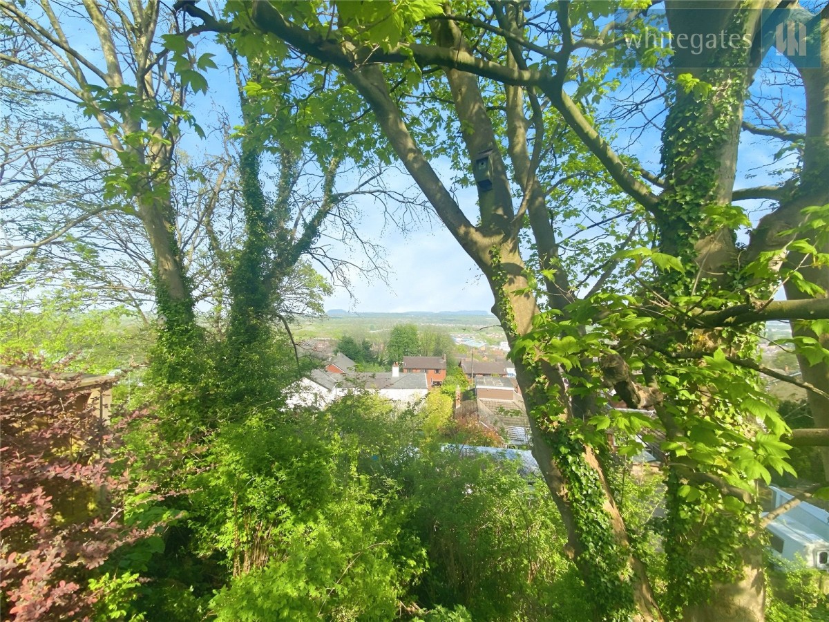 Summerhill, Wrexham