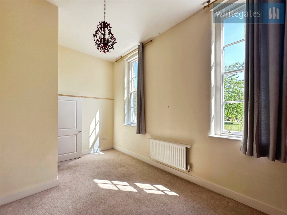 Corruna Court, Hightown