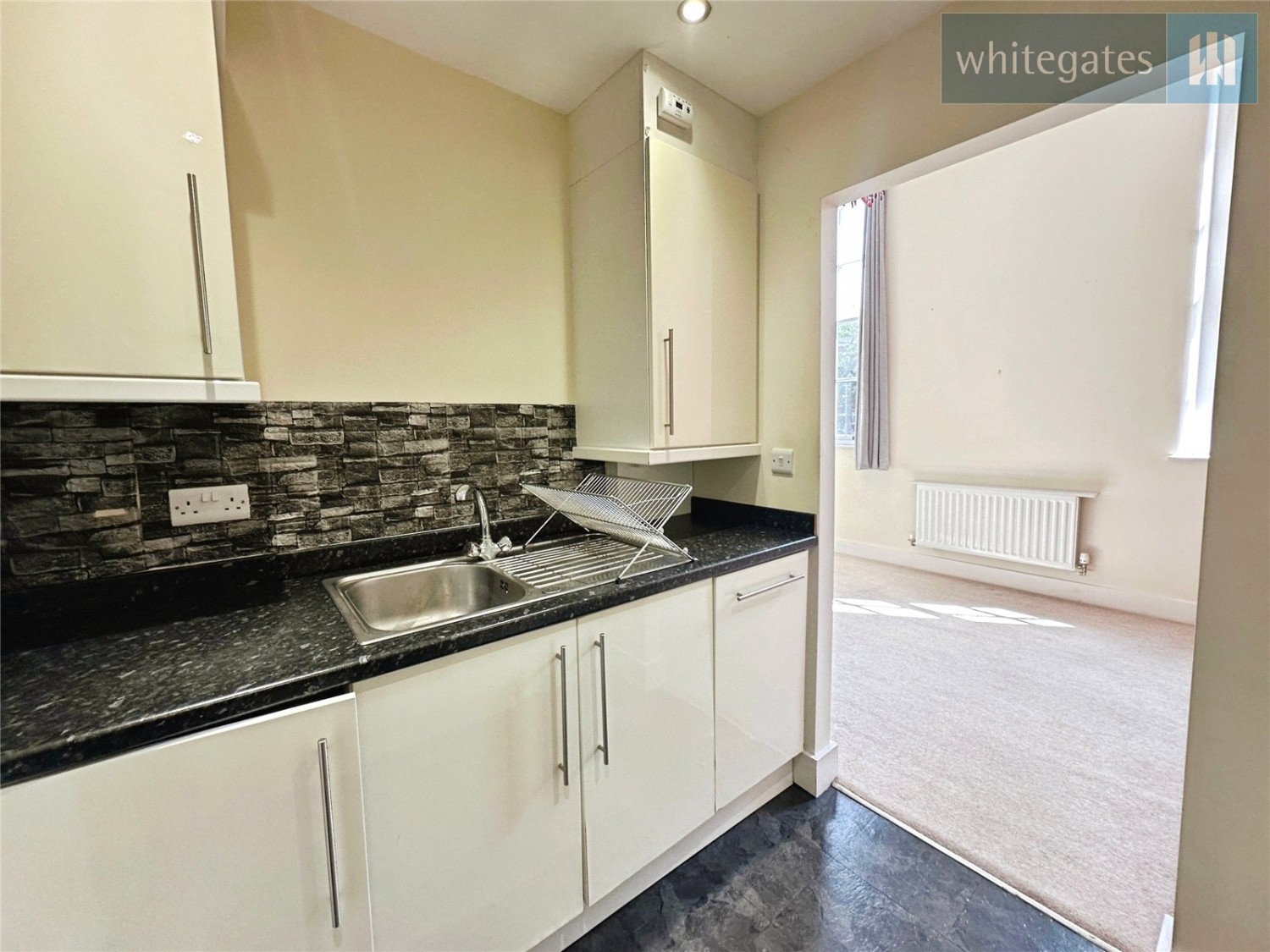 Corruna Court, Hightown