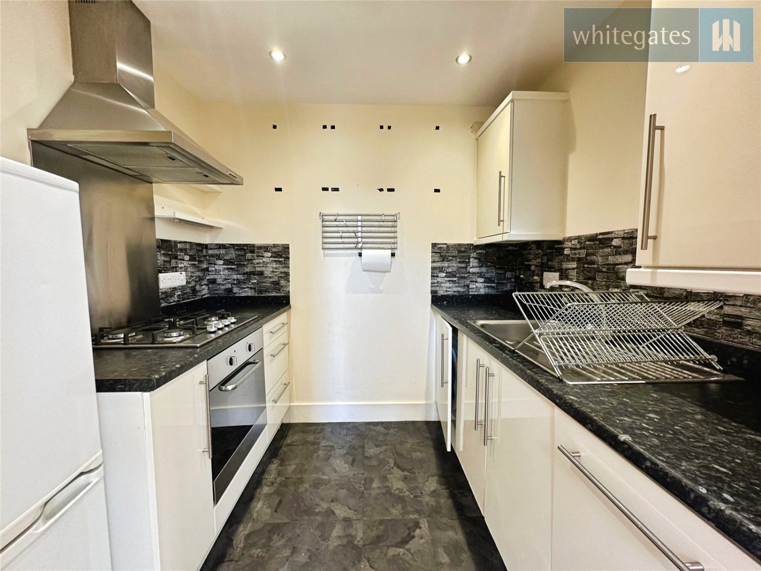 Corruna Court, Hightown