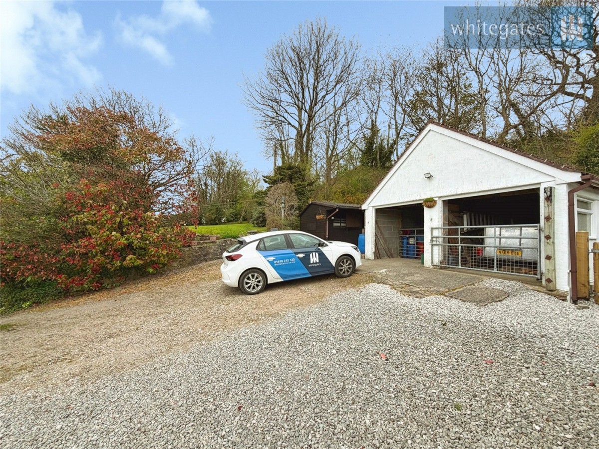 Cefn-y-Bedd, Wrexham