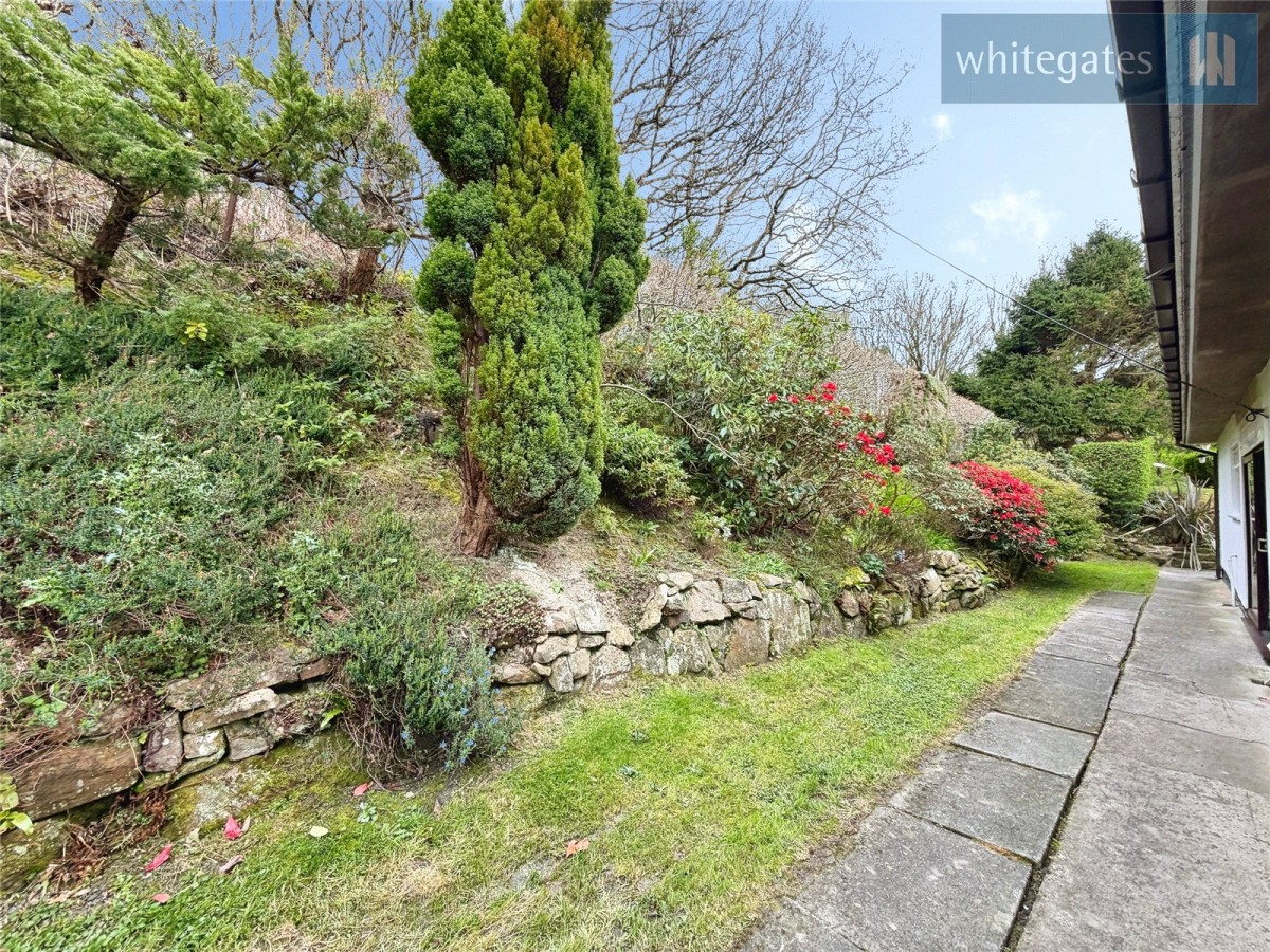 Cefn-y-Bedd, Wrexham