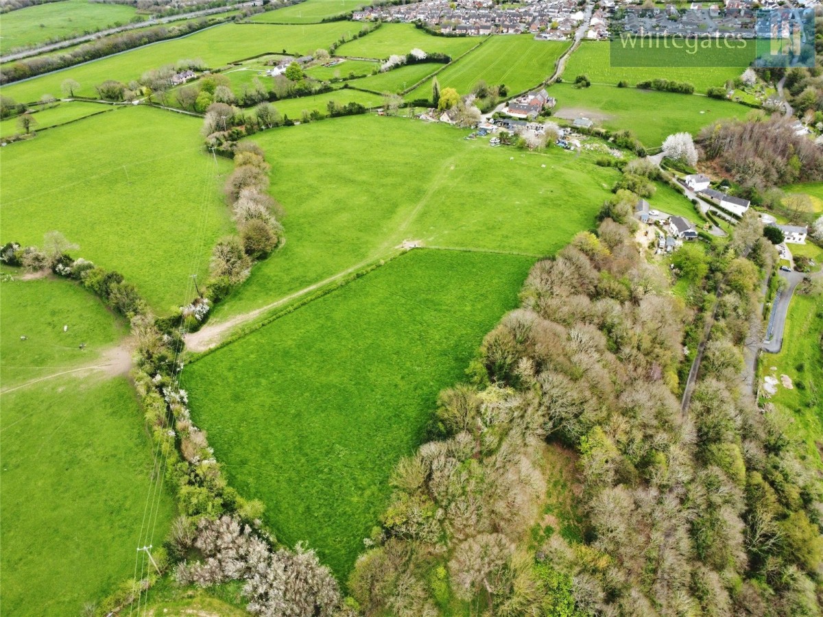 Cefn-y-Bedd, Wrexham