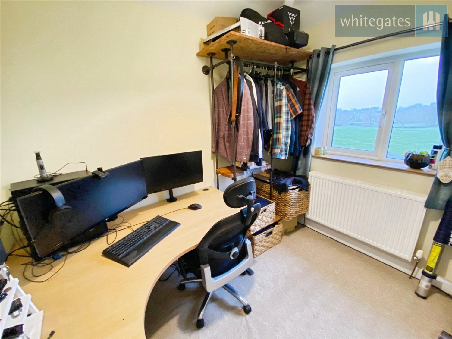 Pentre Broughton, Wrexham