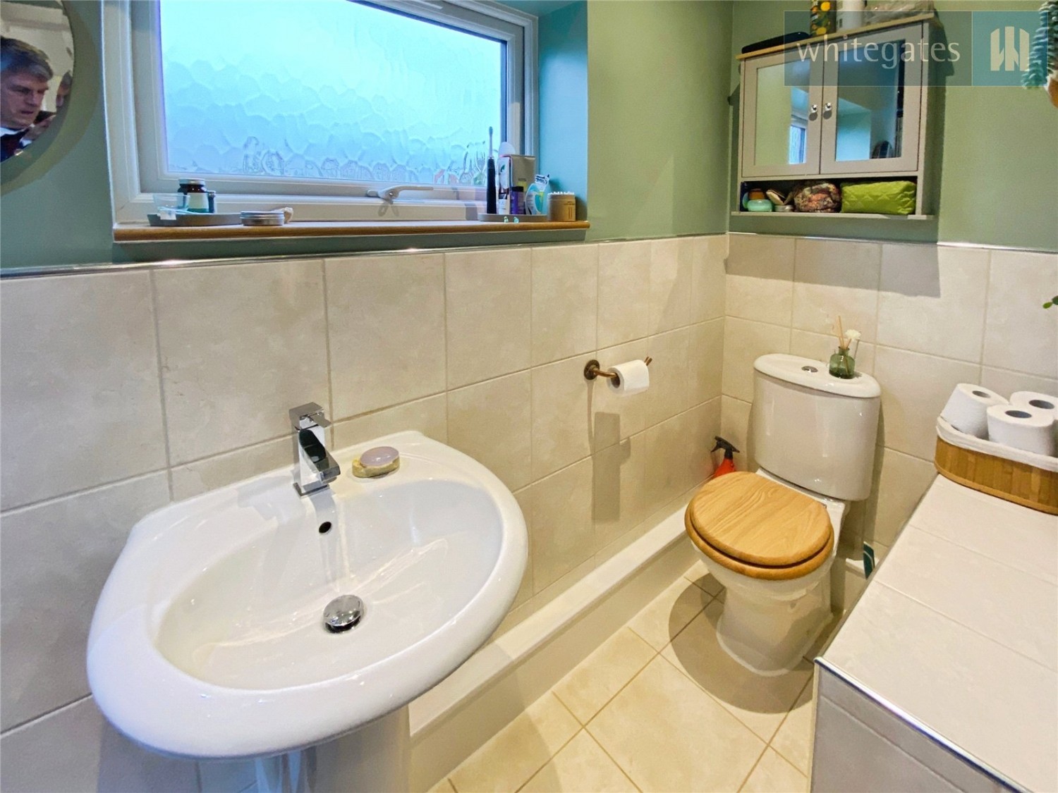 Pentre Broughton, Wrexham