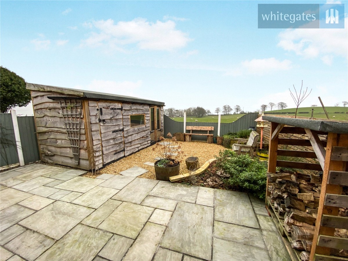 Pentre Broughton, Wrexham