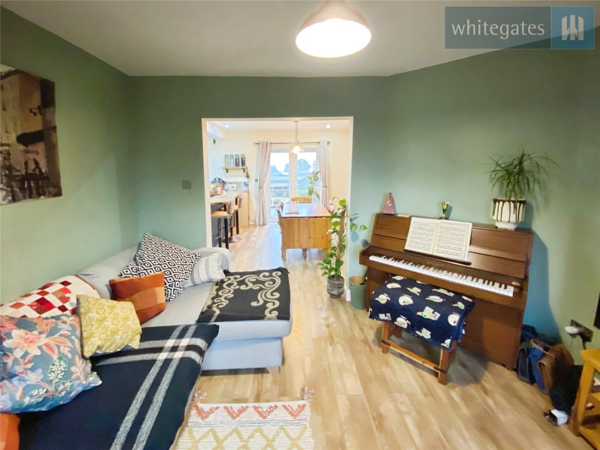 Pentre Broughton, Wrexham