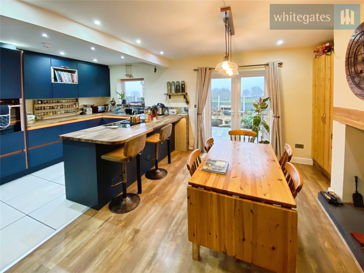 Pentre Broughton, Wrexham