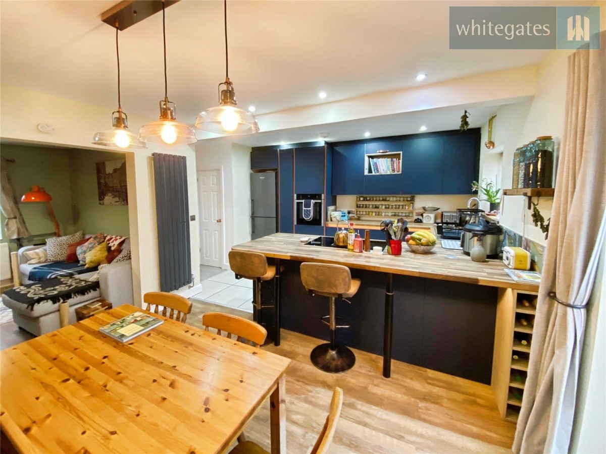 Pentre Broughton, Wrexham