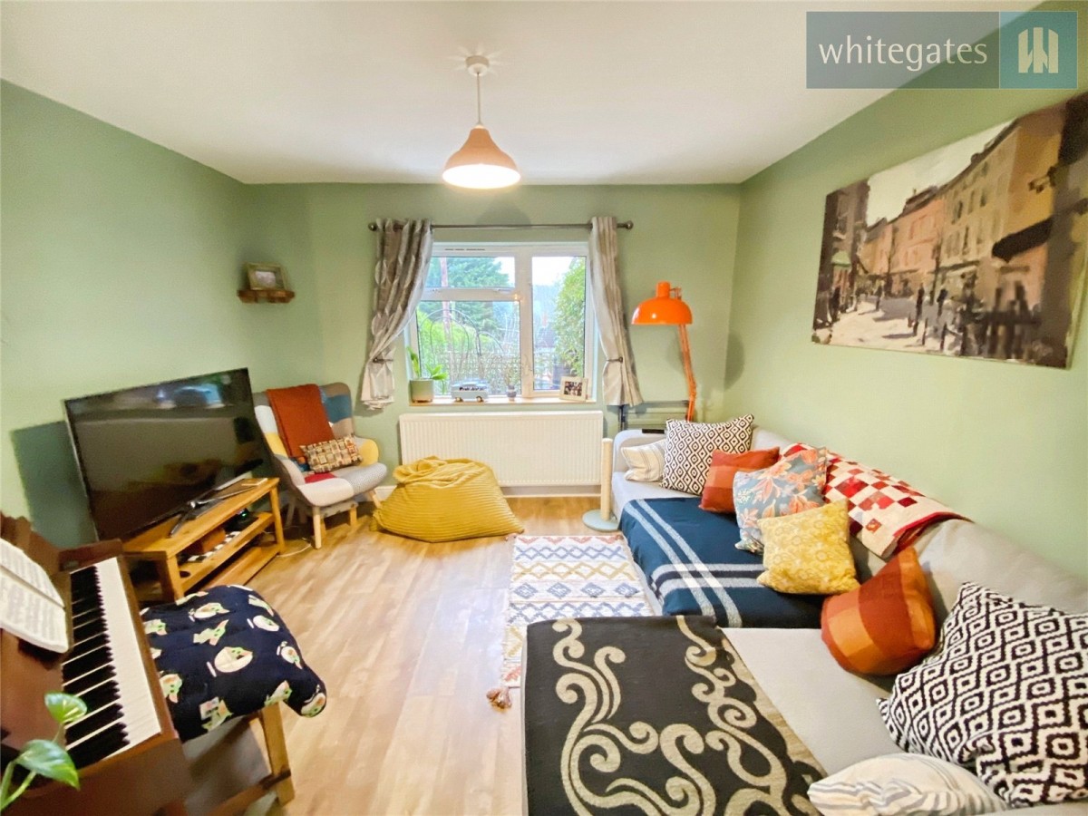 Pentre Broughton, Wrexham