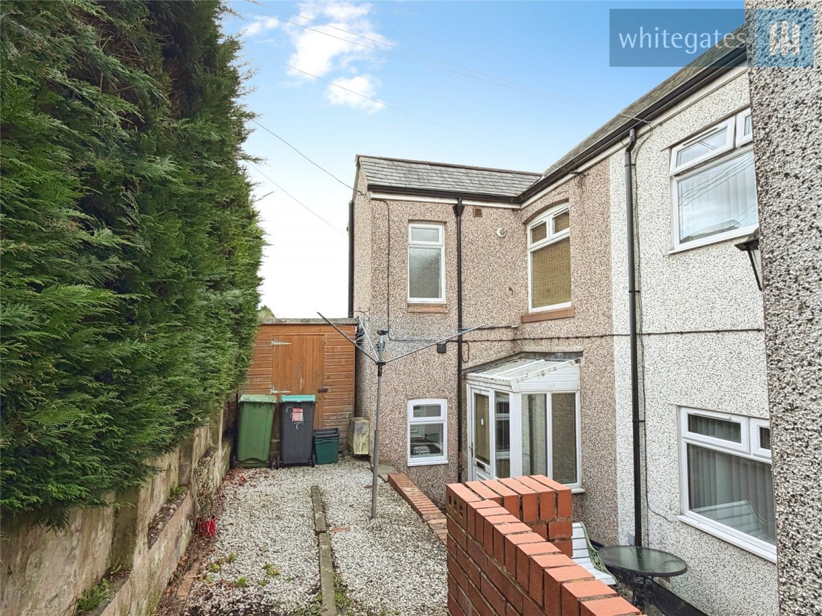 Pentre Broughton, Wrexham