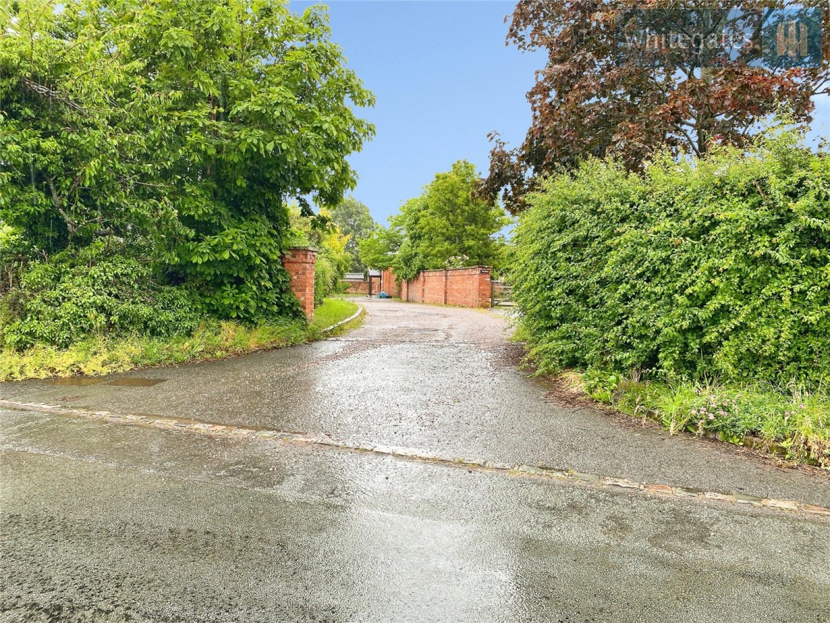 Ruabon, Wrexham