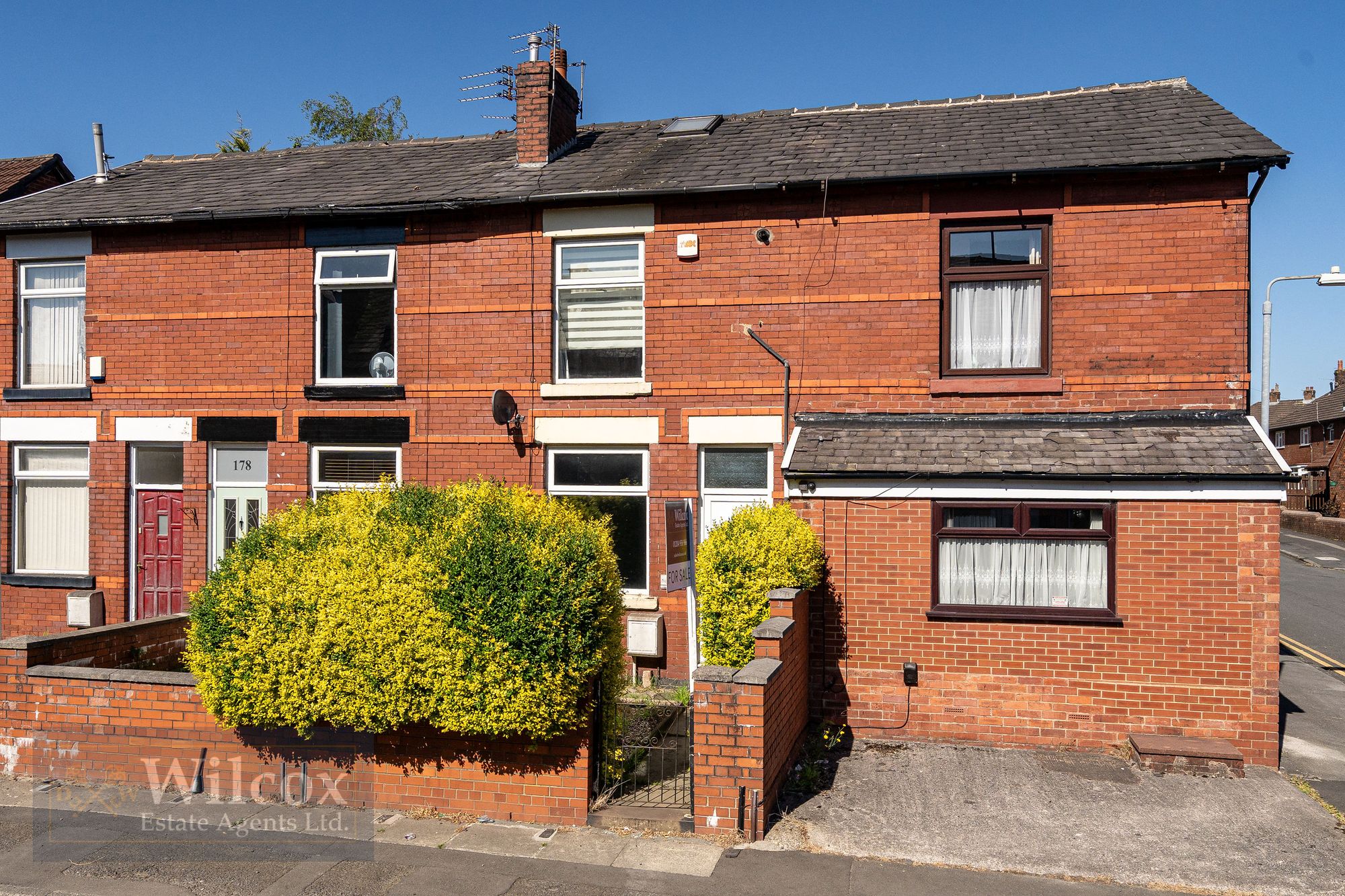 Deane Church Lane, Bolton, BL3