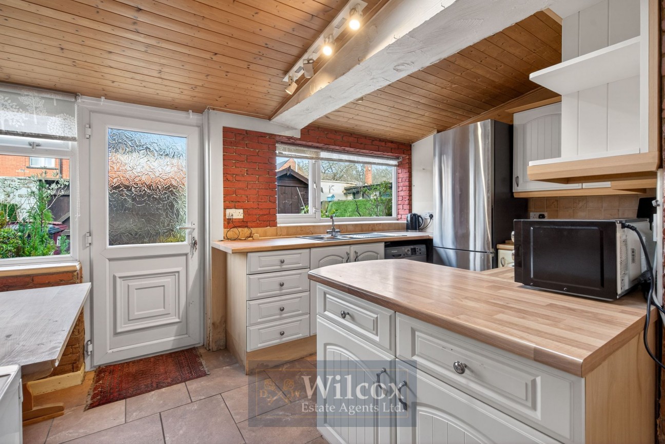 Tonge Moor Road, Bolton, BL2