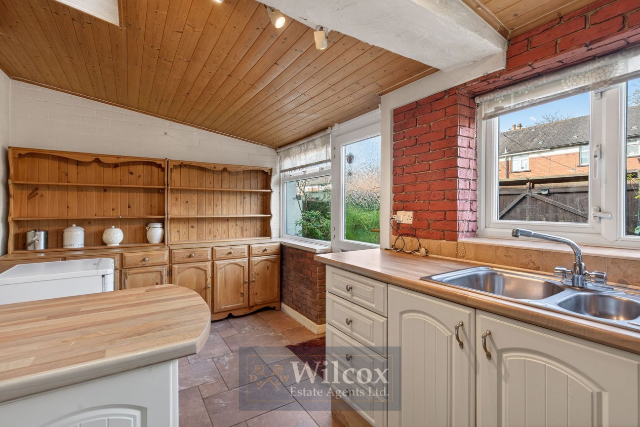 Tonge Moor Road, Bolton, BL2