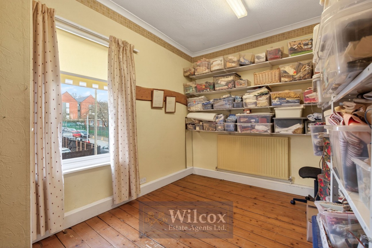 Tonge Moor Road, Bolton, BL2