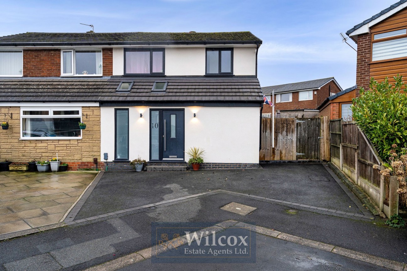 Hawkstone Close, Bolton, BL2