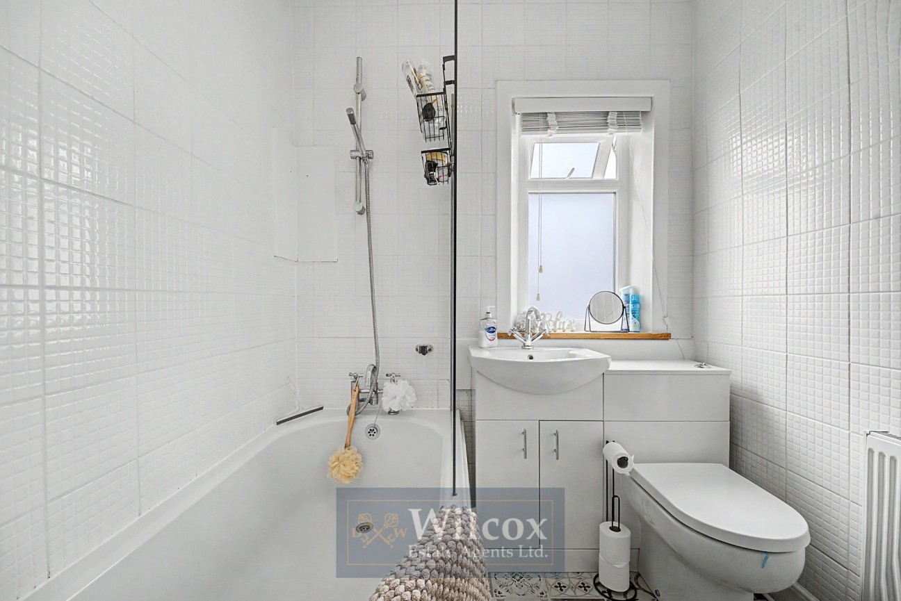 Melrose Avenue, Bolton, BL1