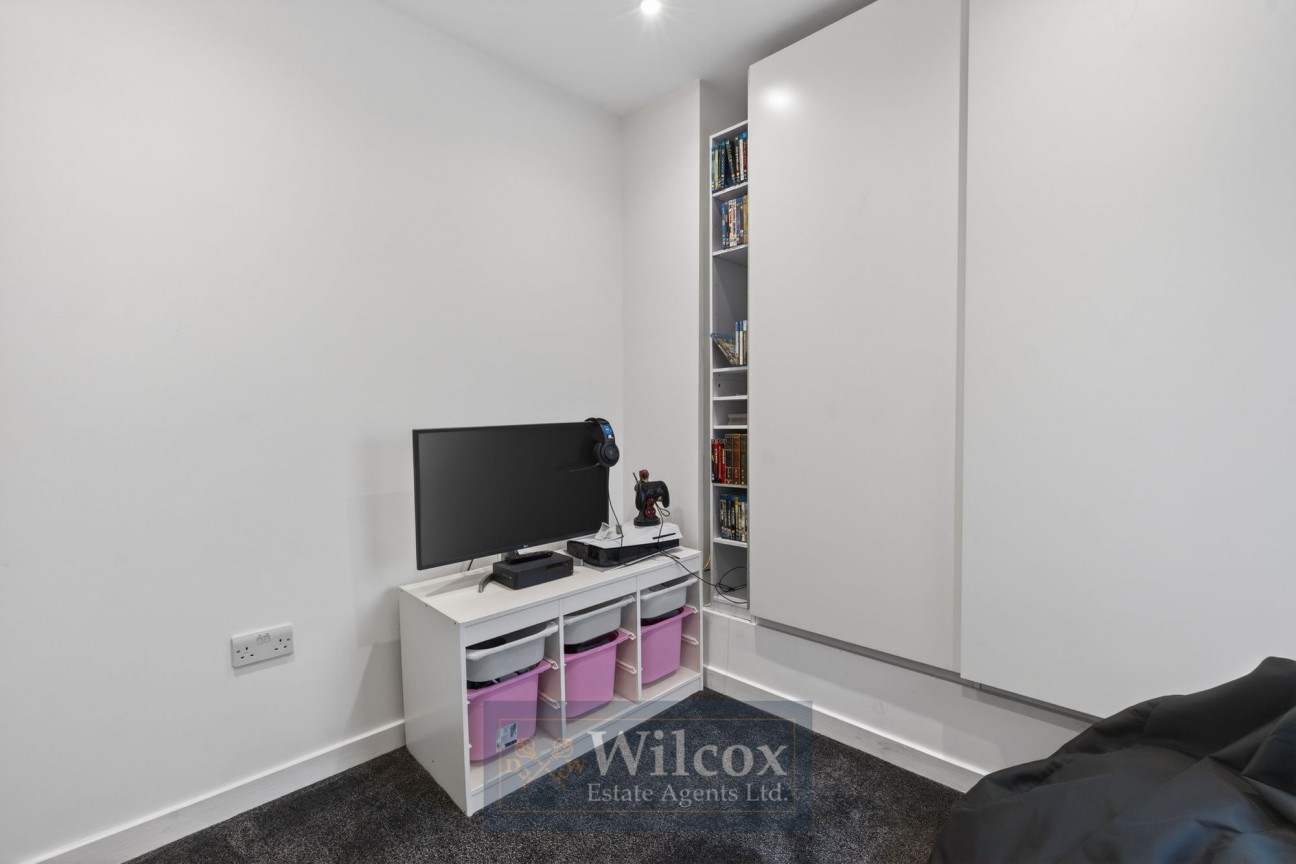 Tonge Moor Road, Bolton, BL2