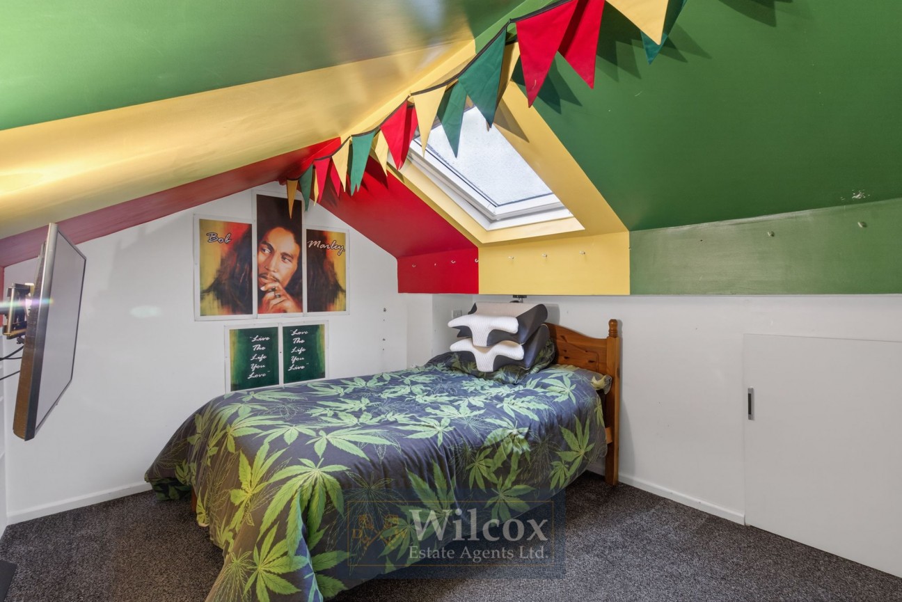 Tonge Moor Road, Bolton, BL2