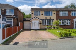 Caldbeck Drive, Farnworth, BL4