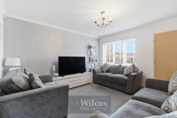 Sandileigh Drive, Bolton, BL1