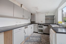 Tonge Park Avenue, Bolton, BL2